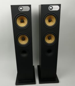 Bowers & Wilkins 684