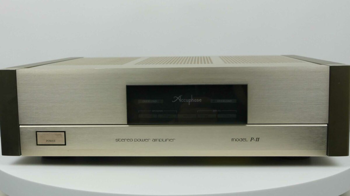 Accuphase P-11 High-End Power Amplifier - Taste For Audio