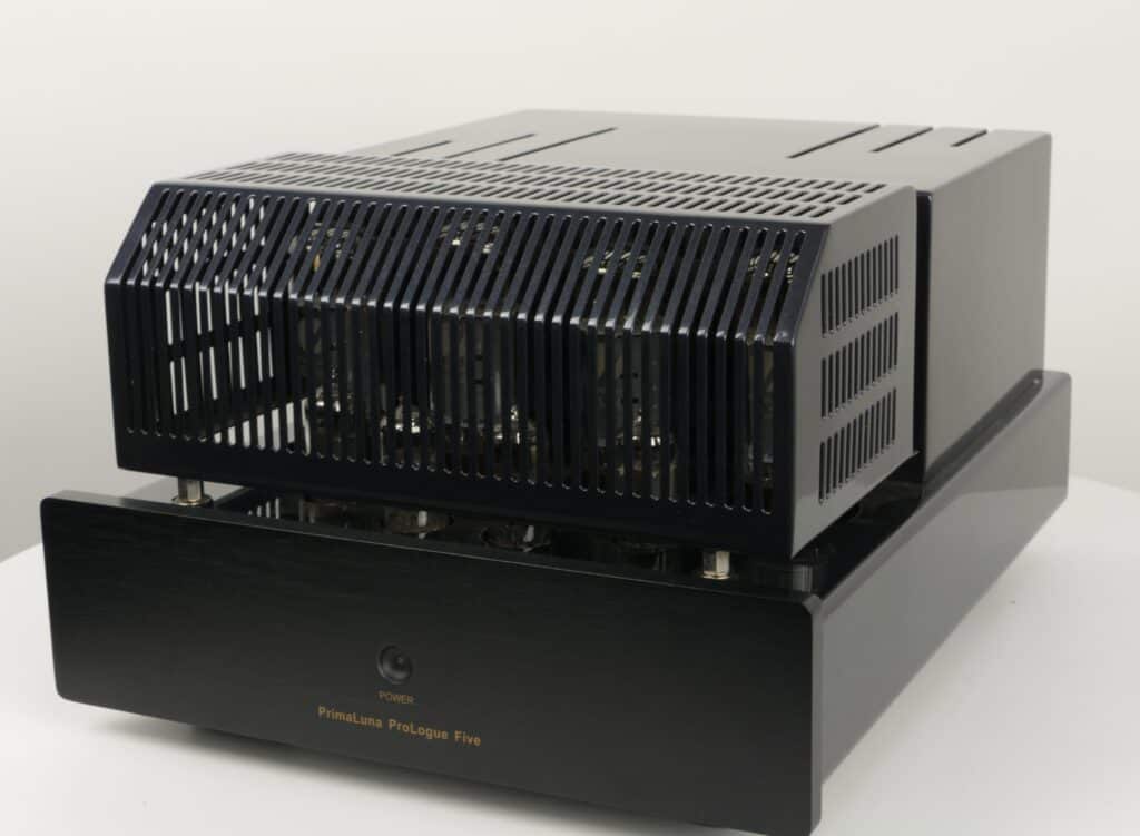 roLogue Five stereo buizen eindversterker met klassiek ultralineair geluid en moderne upgrades