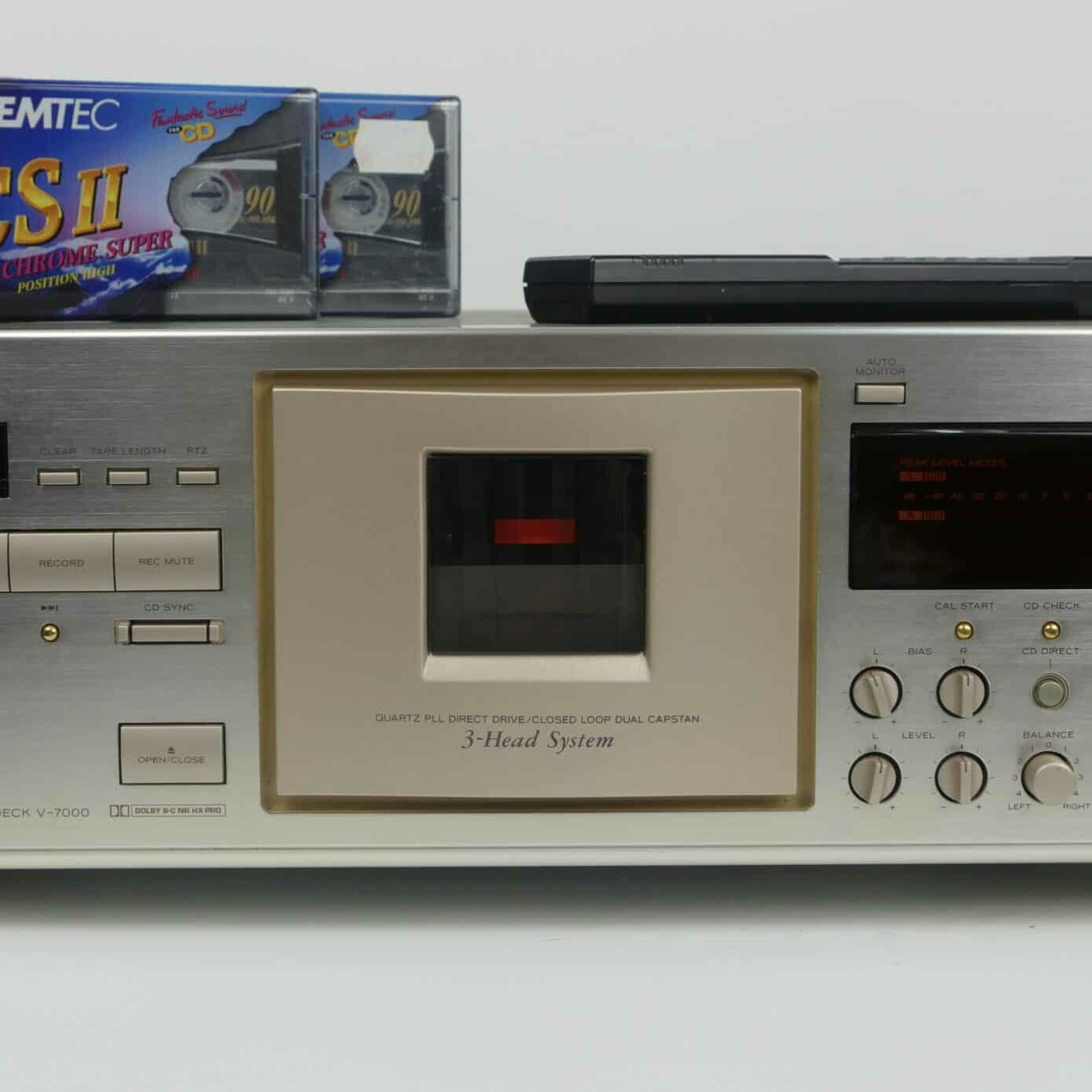 TEAC V-7000 - Taste For Audio