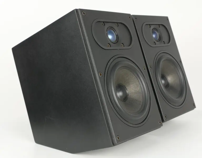 Bowers & Wilkins（B&W）CM1 black Bowers & Wilkins CM1 Concept 90 - Taste For Audio