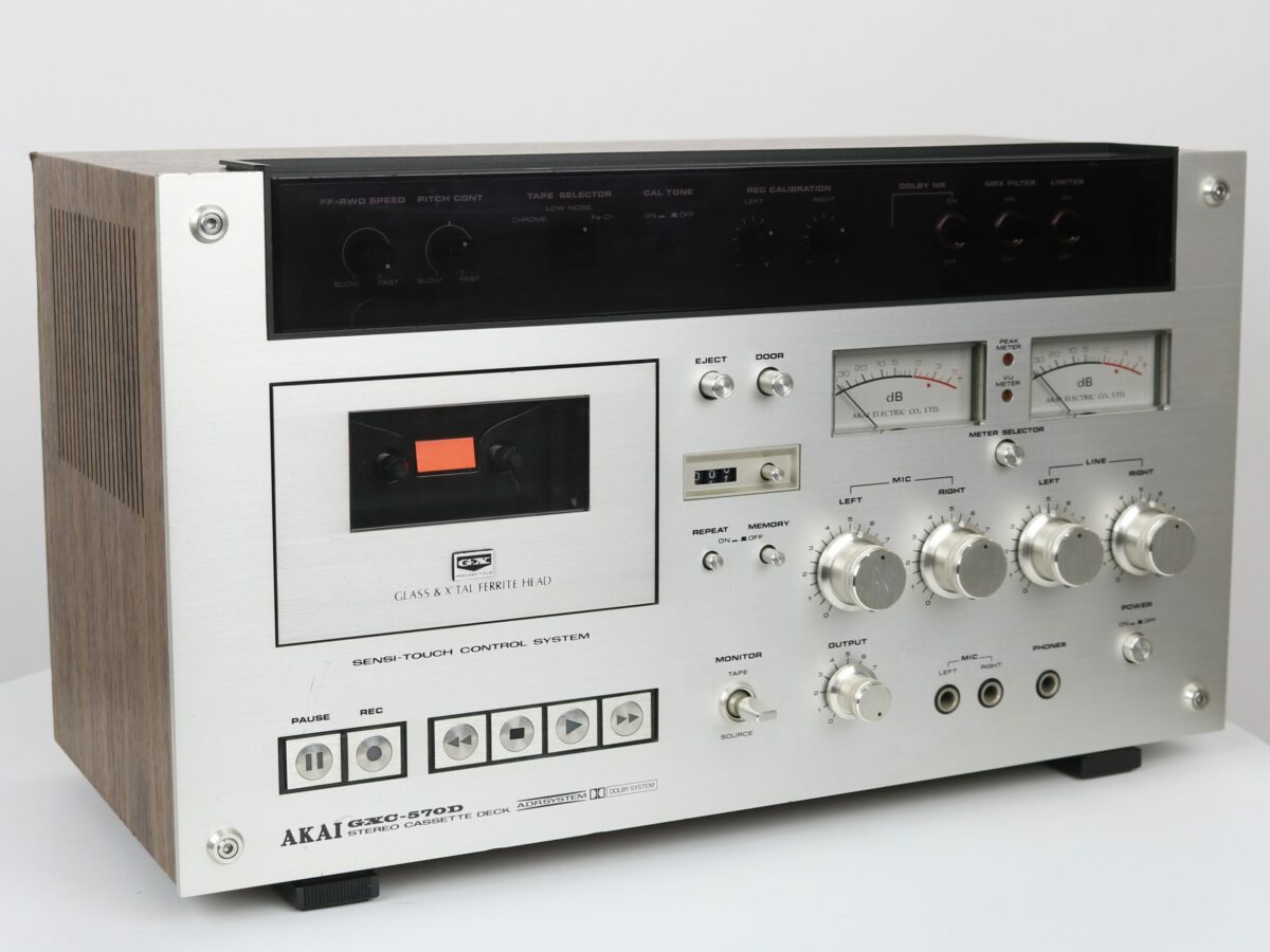 AKAI GXC-570D 　※ジャンク品　 ※通電確認済み Akai GXC-570D - Taste For Audio