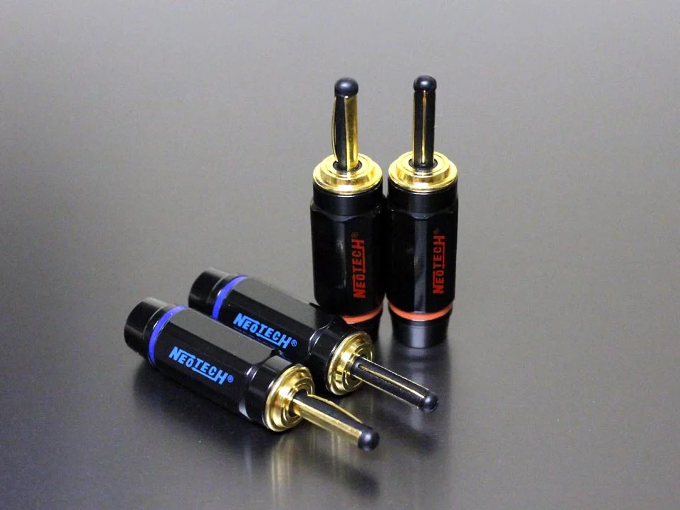 Neotech NCB-80 banana plugs verguld en cryogeen behandeld.