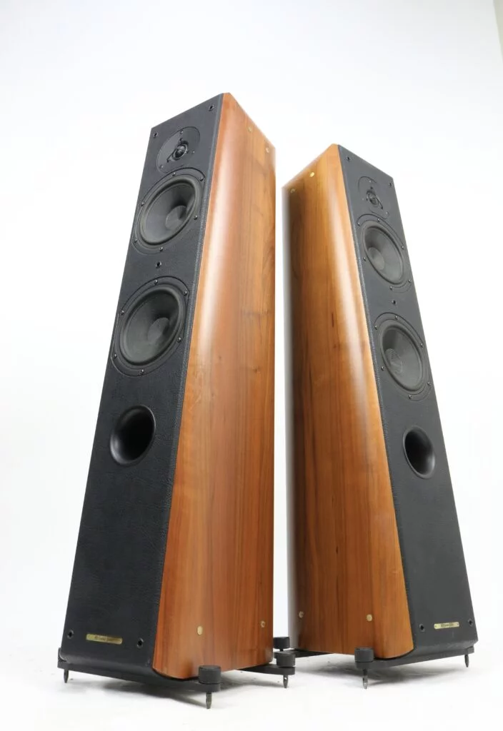 Sonus Faber Grand Piano luidsprekers in massief walnoothout