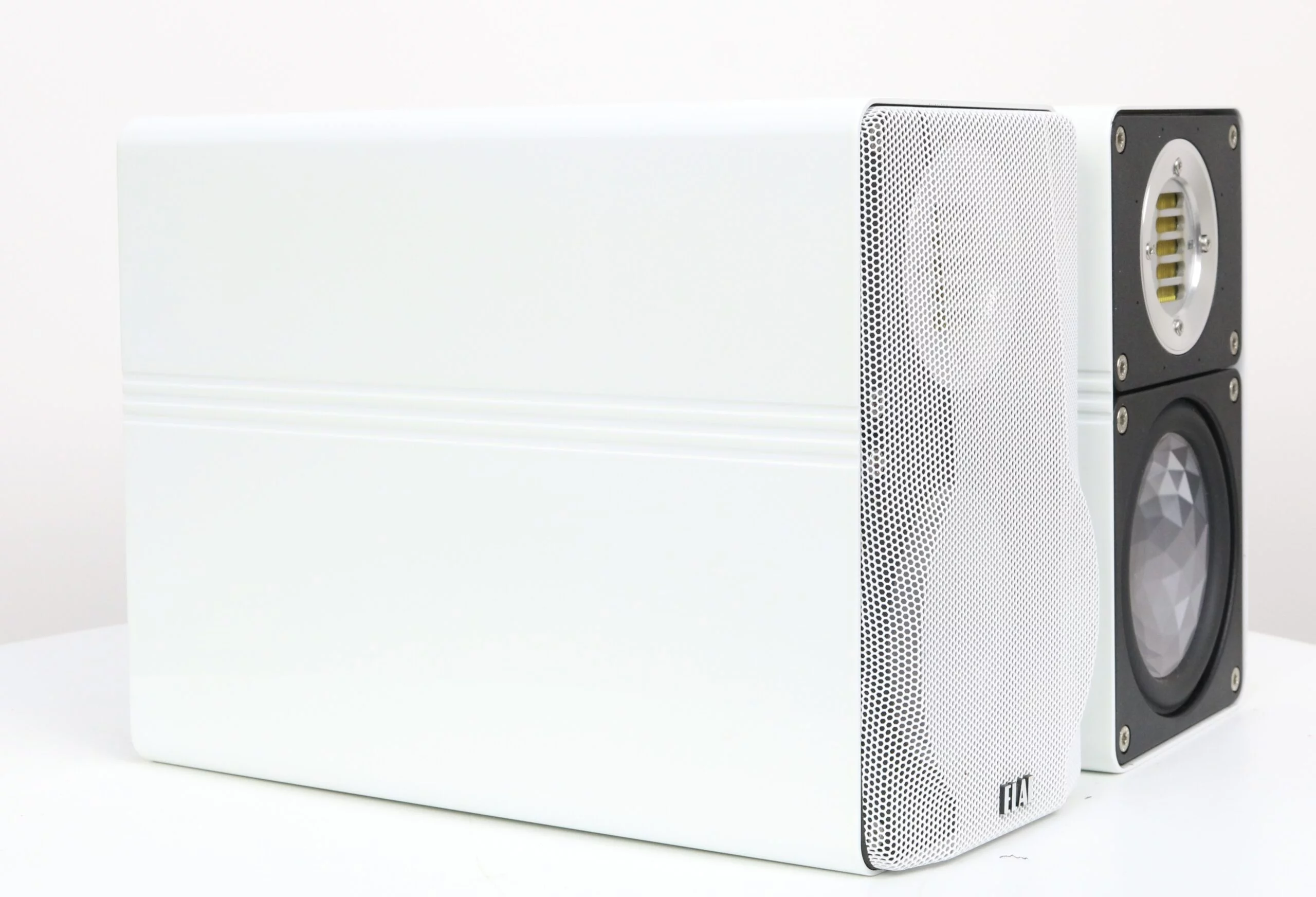 Elac 310 Crystal Edition - Taste For Audio