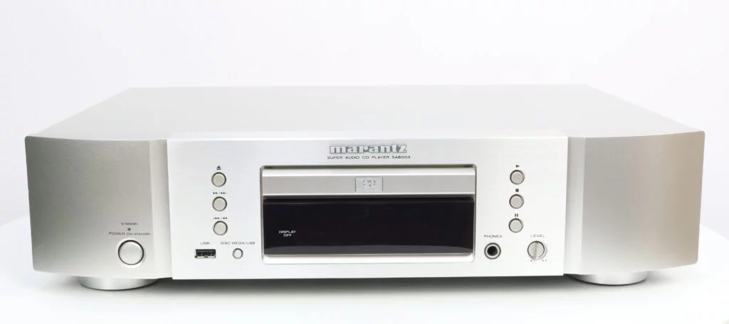 Marantz SA8003 SACD/CD-speler in zilverkleurige uitvoering, compleet met afstandsbediening