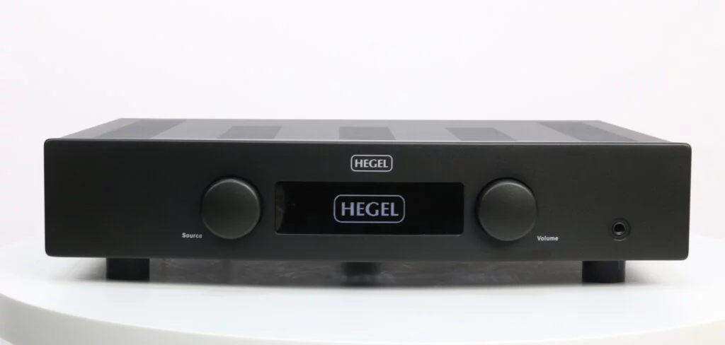 Hegel Röst geïntegreerde versterker