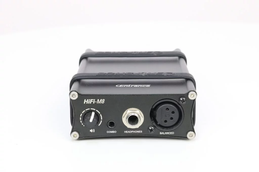 CEntrance HiFi-M8 draagbare DAC en hoofdtelefoonversterker met metalen behuizing en veelzijdige aansluitingen.