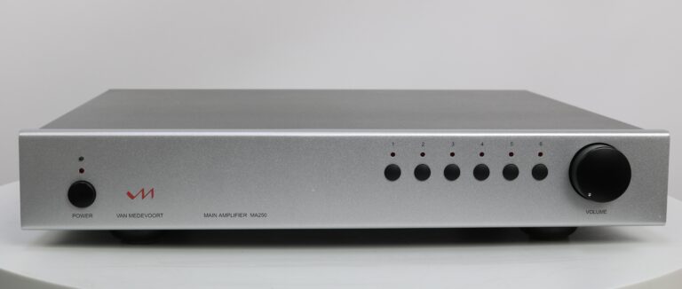 Front view of the Van Medevoort MA250 with silver faceplate