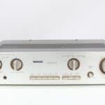 Luxman L-200 versterker met zilver frontpaneel