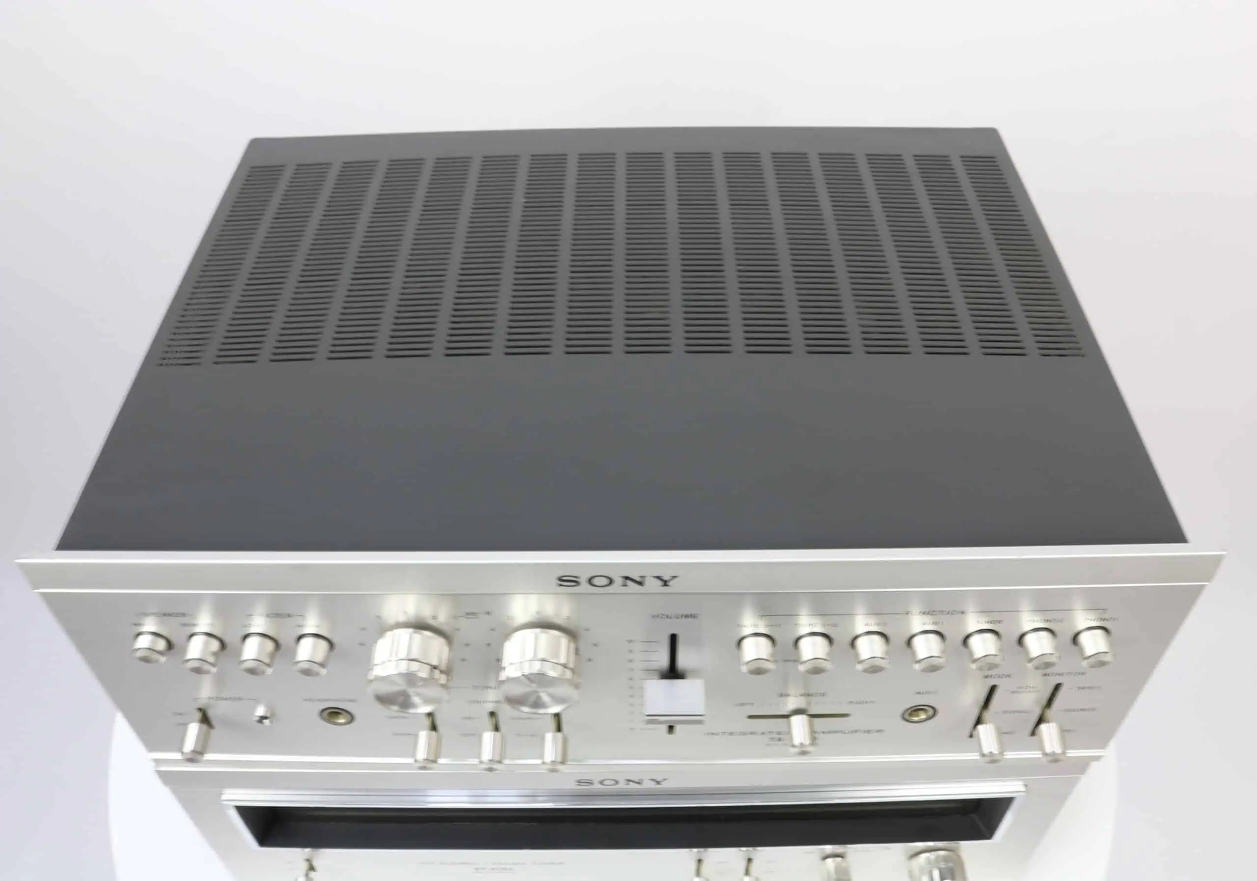 SONY TA-1150D SONY ST-5150 アンプ FM-AMチューナ Sony TA-1150 Amplifier + Sony ST-5150 Tuner - Taste For Audio