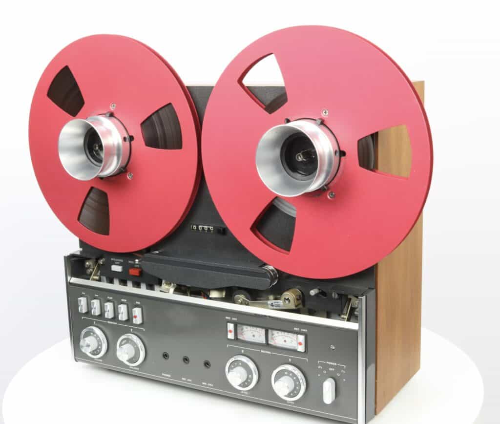 Revox A77 frontaanzicht met spoelen