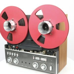 Revox A77 frontaanzicht met spoelen
