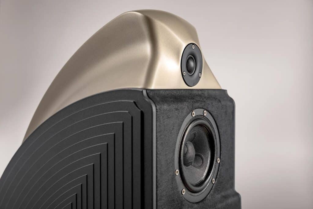 %pre-owned and new HiFifile%