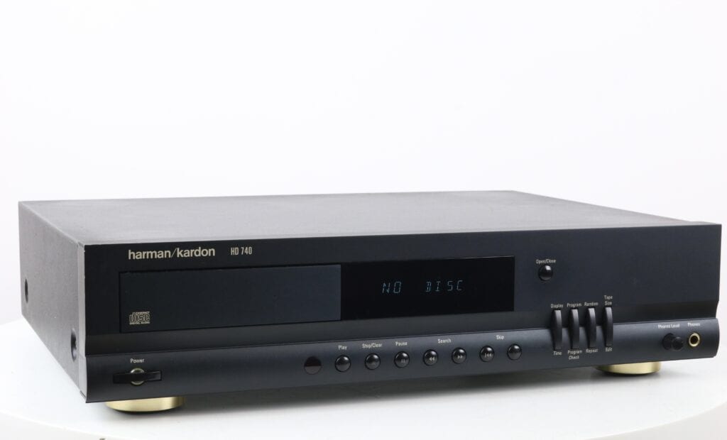 Harman Kardon HD 740